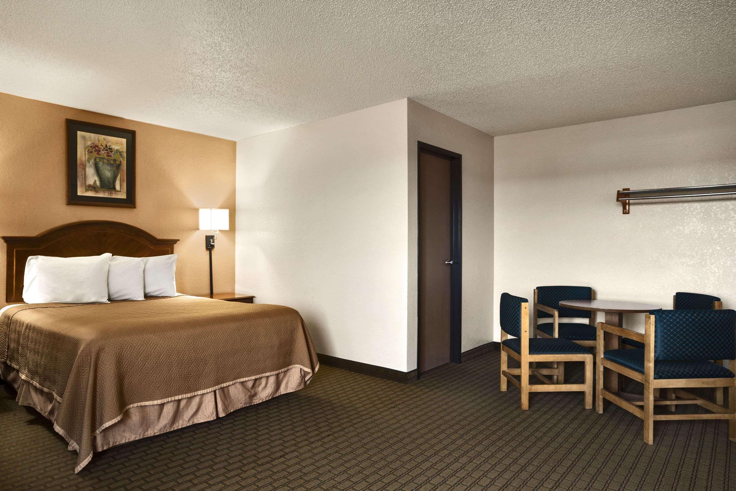 Travelodge By Wyndham 2*
